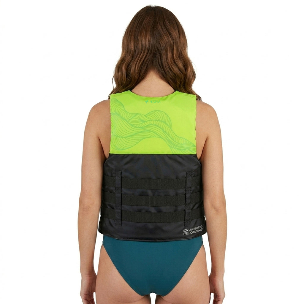 HANA Dual Sport 50 N life jacket, Green – back view, worn by a woman