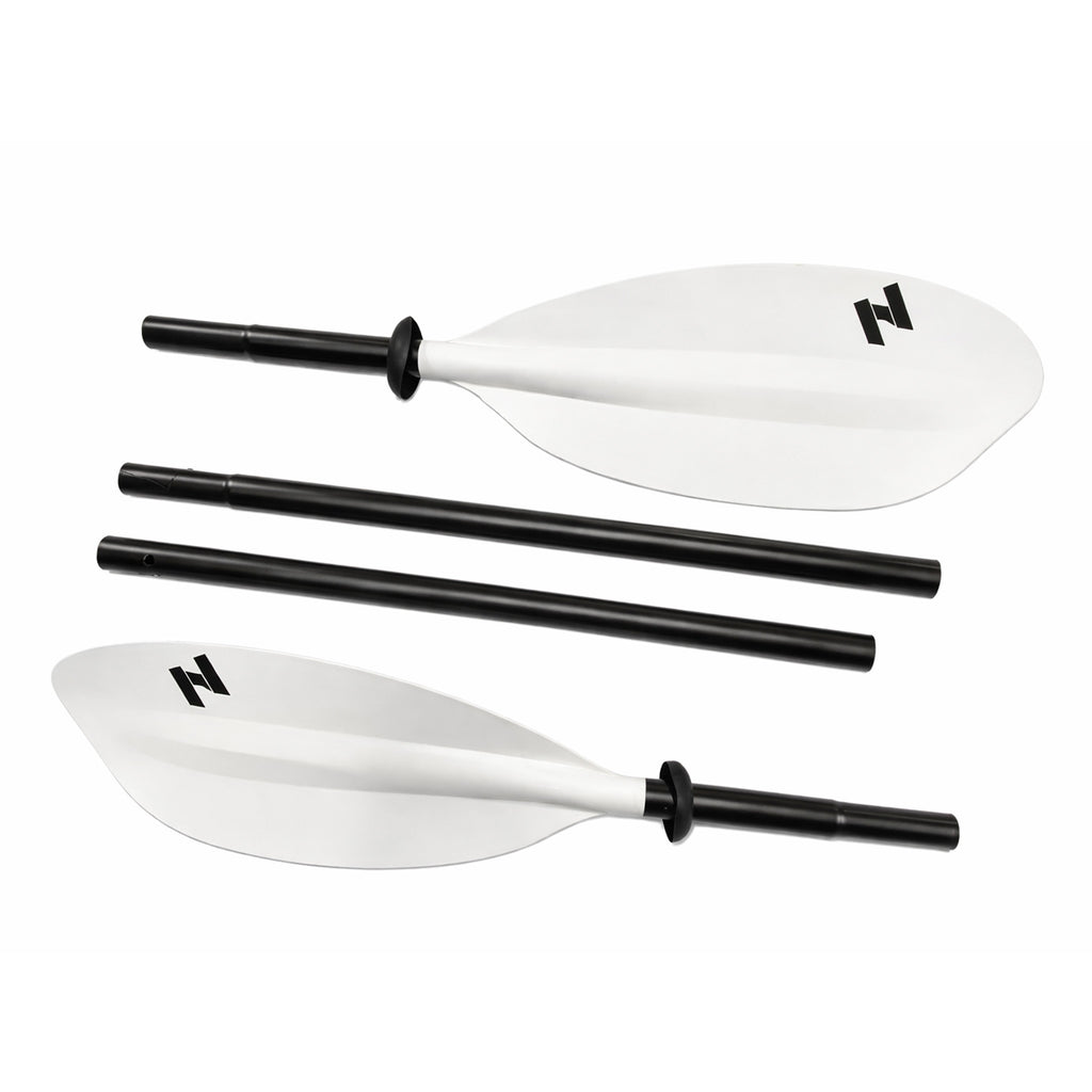 Pagaie double kayak HANA – détail des 4 parties : 2 pales blanches en nylon et 2 sections de manche en aluminium noir