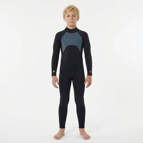 Kinder-Neoprenanzug HANA Kids Fullsuit in Schwarz und Graphitgrau – von einem Kind getragen, Vorderansicht