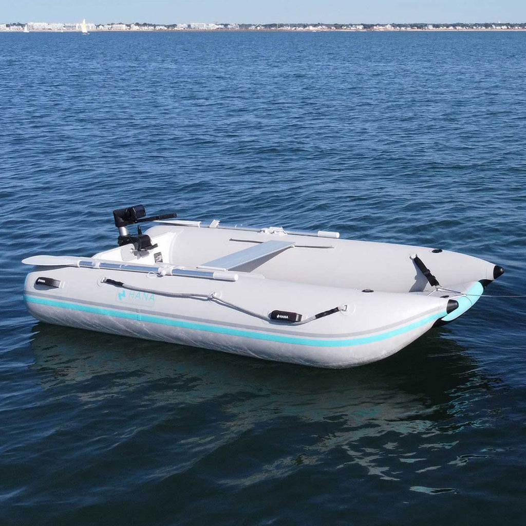 HANA Manta 249 inflatable tender – on the water with an outboard motor