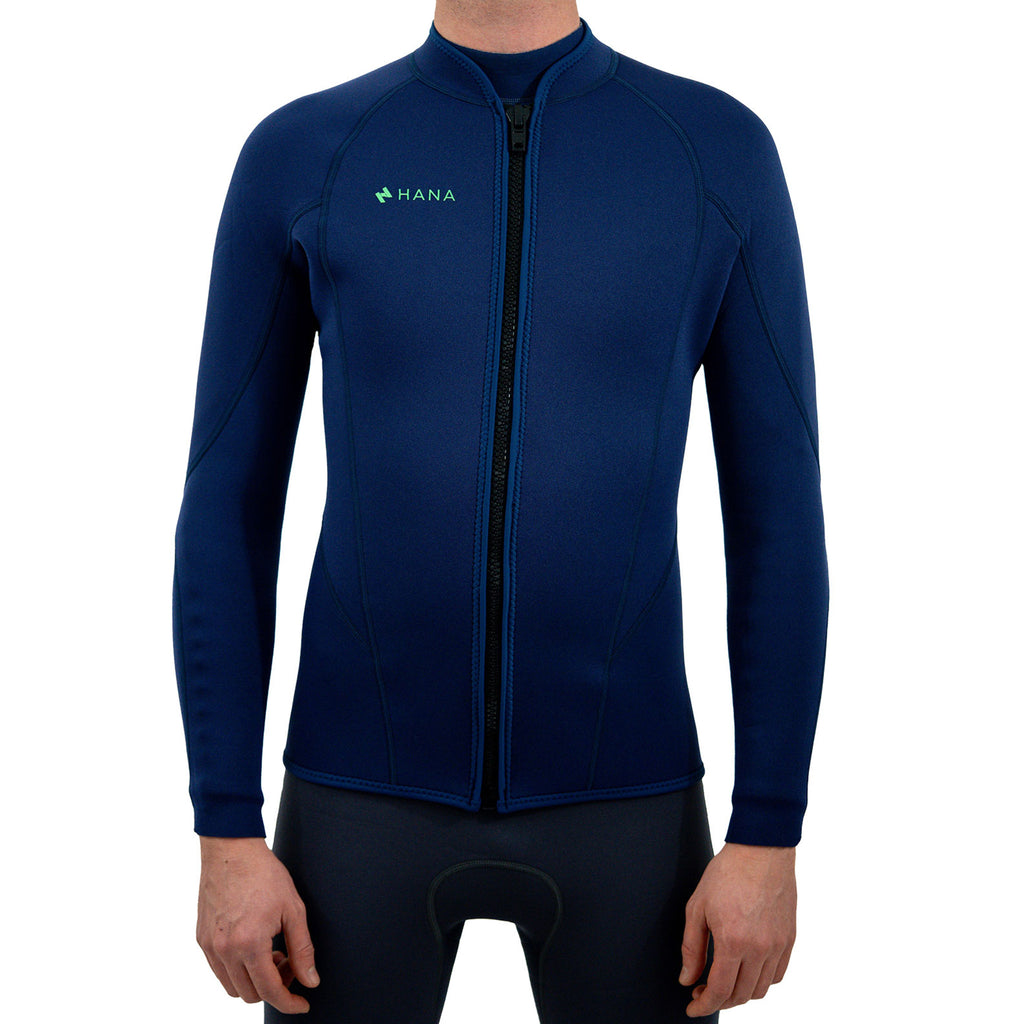 HANA Maui Jacket 2 mm neoprene top in Navy – close-up of the chest and front zip