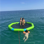 HANA PartyPool inflatable hammock, green – swimming around the moored PartyPool