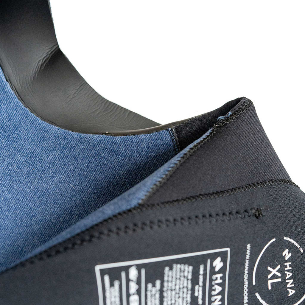 Combinaison néoprène HANA Waimea intégrale homme 4/3 mm coloris Navy – détail de la doublure thermique intérieure et de l’étiquette