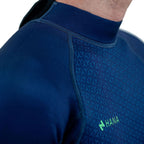 HANA Waimea men’s 3/2 mm shorty wetsuit in Navy – close-up of the chest and HANA logo